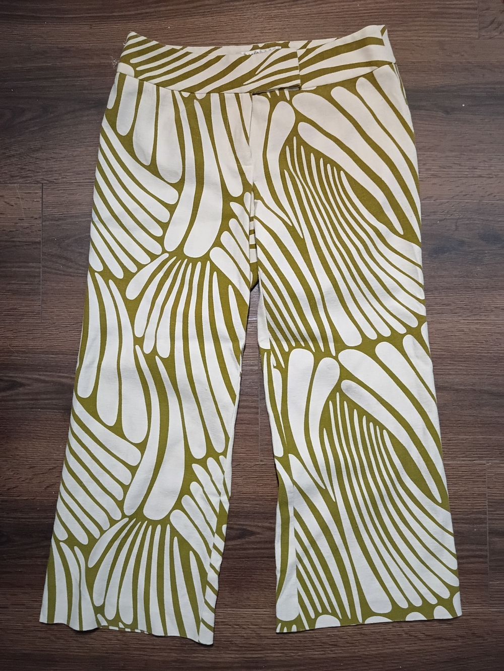 Trina Turk Olive Green and Cream Printed Wide-Leg Capris